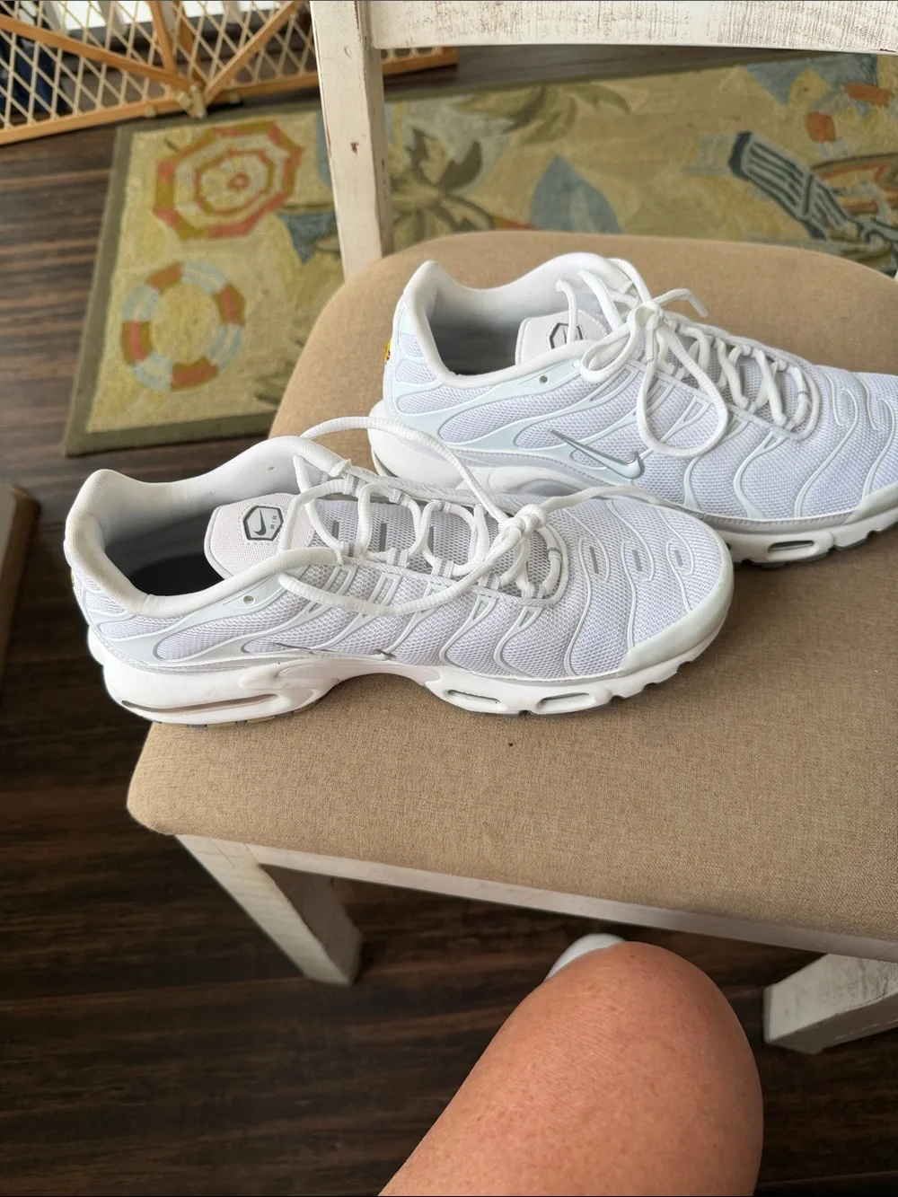 Nike Men's All-White Mesh Trainer Sneaker air max plus tn 10.5